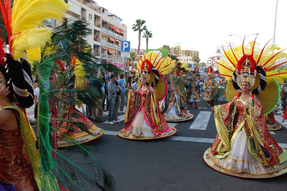 carnival-254914_960_720