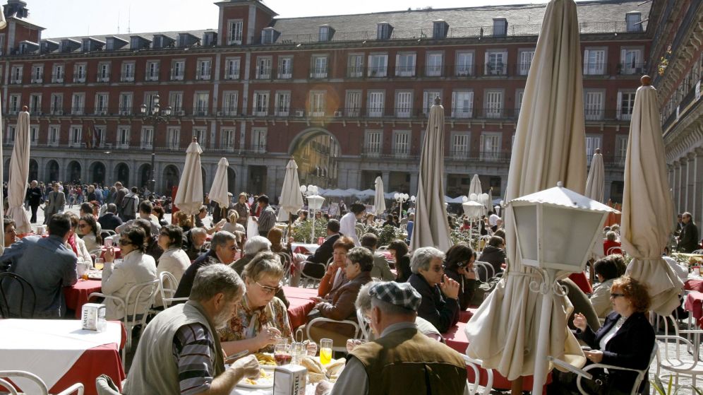 espana-es-un-bar-1-54-millones-de-trabajadores-viven-ya-de-la-hosteleria
